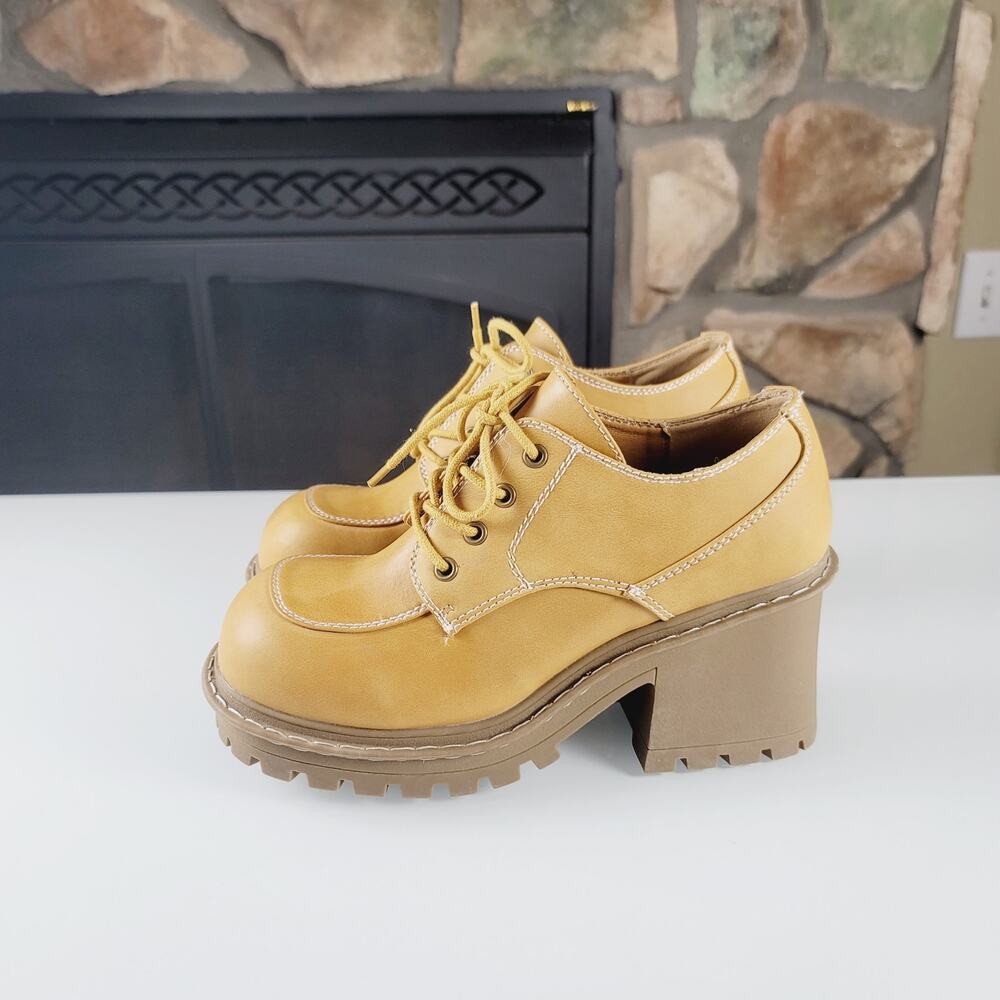 Dolls Kill x Delia's New Student Lace-Up Oxfords in Camel Tan, sz 10
